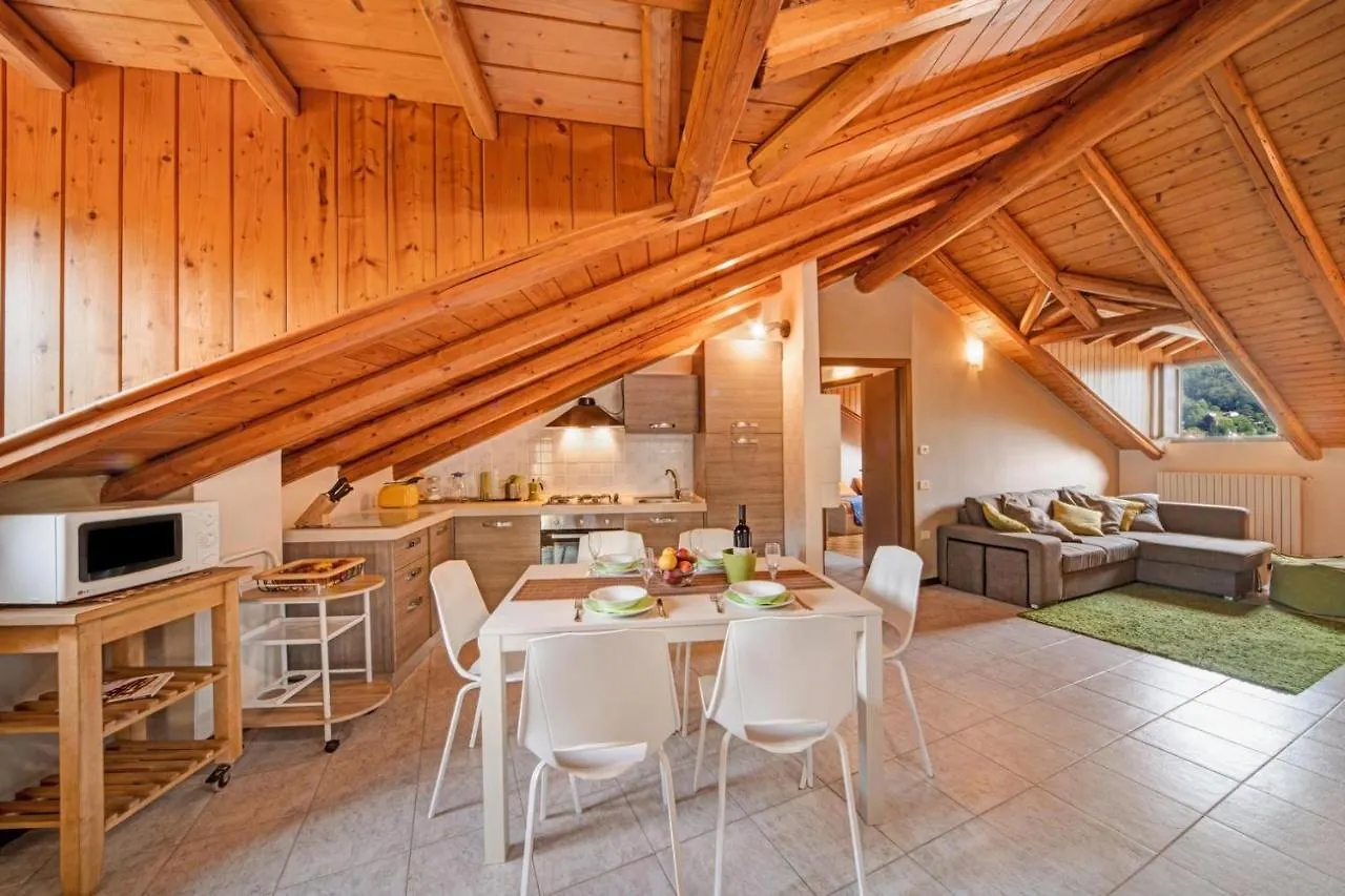 Apartment Mansarda Fra Monte E Lago Esino Lario