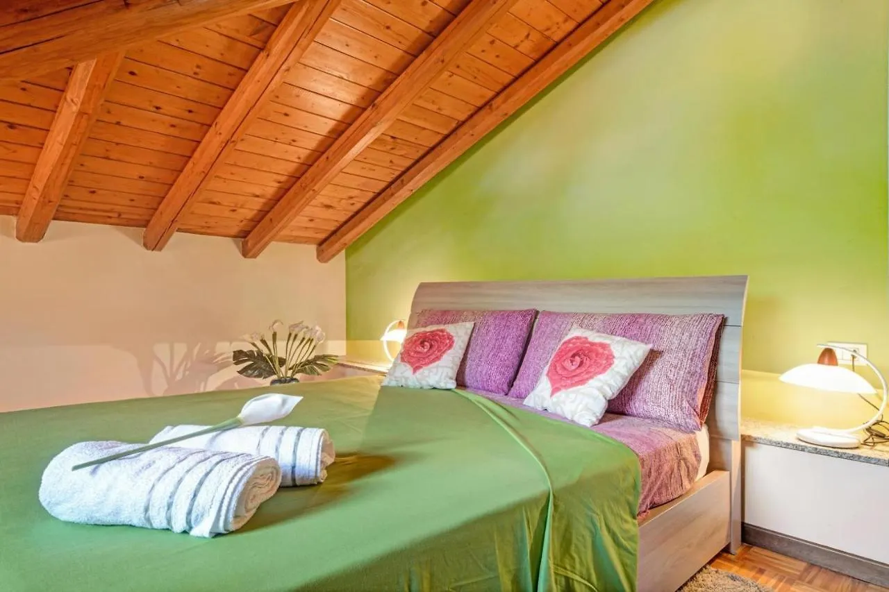 Apartment Mansarda Fra Monte E Lago Esino Lario