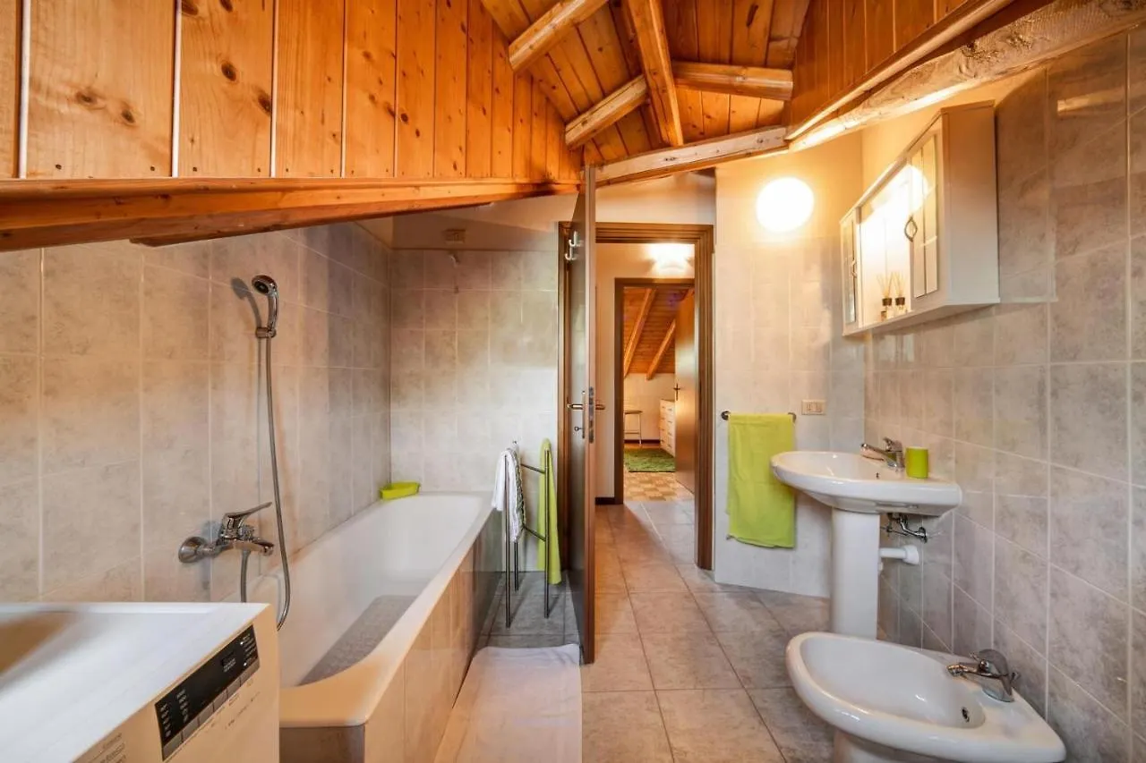 Apartment Mansarda Fra Monte E Lago Esino Lario